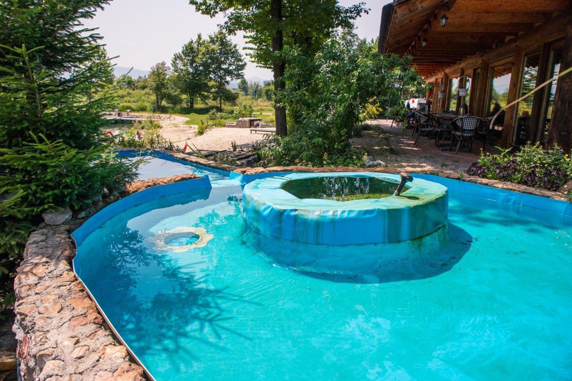 Guest House Mala Prica Zivinice Exterior foto